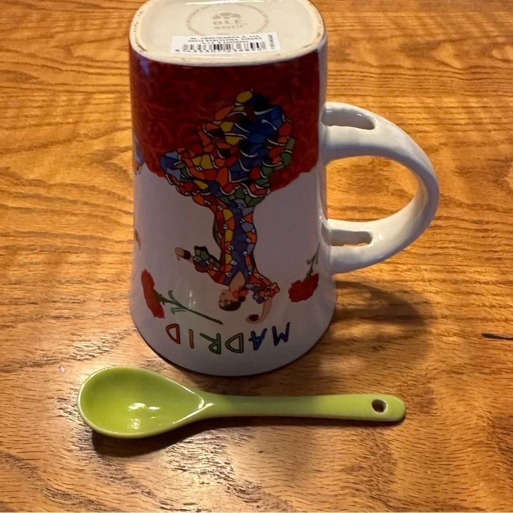 Souvenir Coffee Mug With Spoon . New